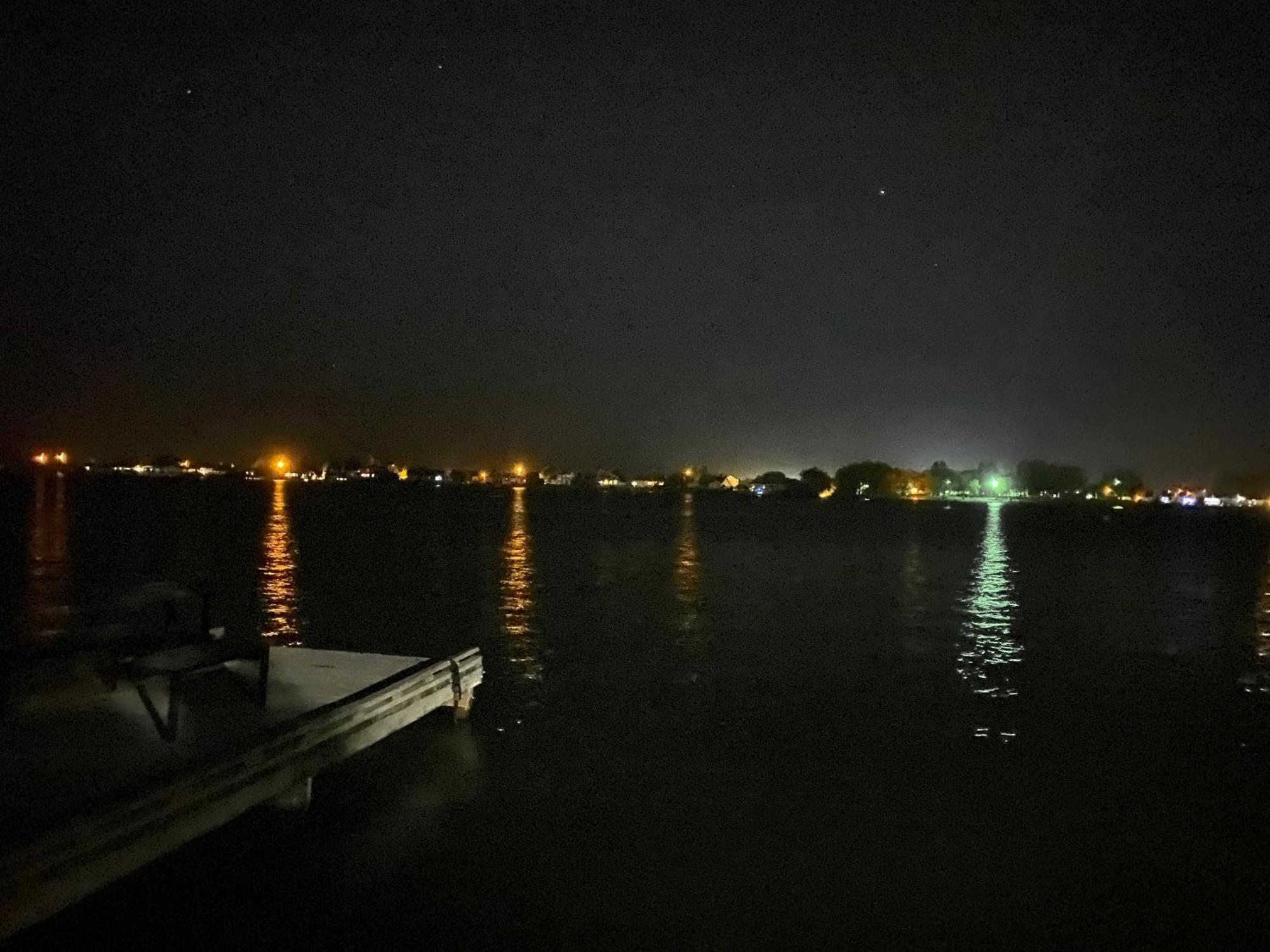Lakeshore Inn Water Front Moses Lake Exterior foto